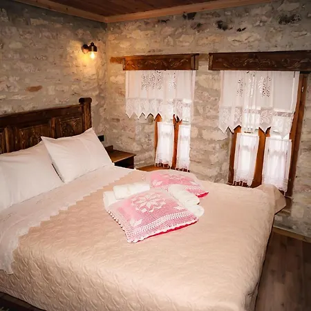 Medieval Rooms Gjirokaster Exterior photo